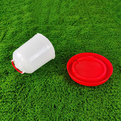 Durable Cone Shaped Plastic Bird Watering Dispensers Easy Install 3 L Capacity