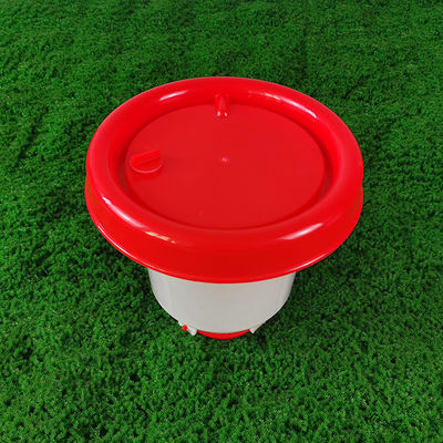 Bottom Water Filled Version 5L Cone Shape Plastic Plastic Water Feeder Anti Drip Waterer 5 L Capacity