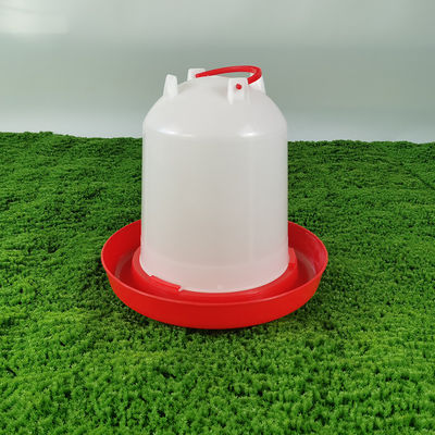 Poultry Cylindrical Drinker 7 L Capacity Plastic Automatic Water Dispenser Constant Supply