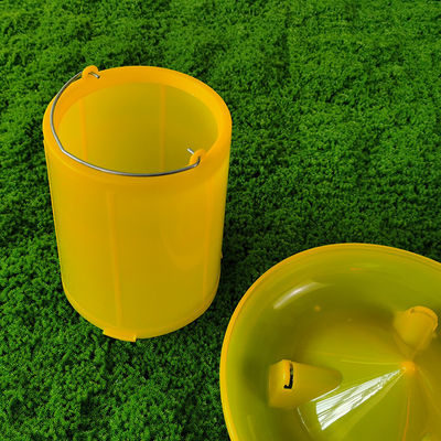 Standard Capacity 6L 27.6cm(H)*33.7cm(D) Farm Animal Nutrition Bucket For Advanced Nutrition