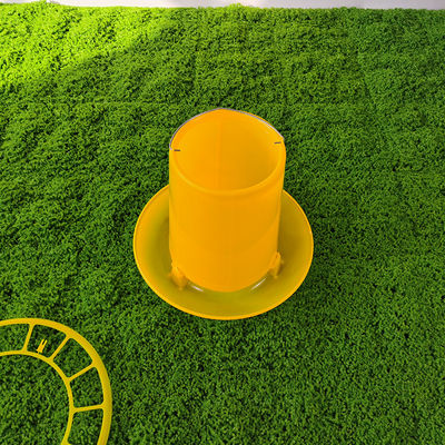 Plastic Poultry Feed Bucket In Standard Size For Poultry Farm 31.4cm X 37.4cm