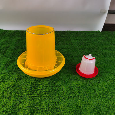 Circular Cardboard Box Poultry Feed Storage Bucket Heavy Duty For Smooth Feeding