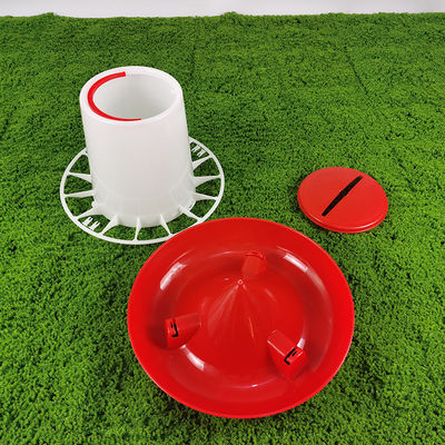 Modern Plastic Cylinder Poultry Feeder 9L Capacity Feeding Chickens Ducks Geese Turkeys