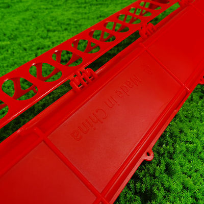 Rectangular Red Yellow Long Food Trough Standard Capacity Modern Design