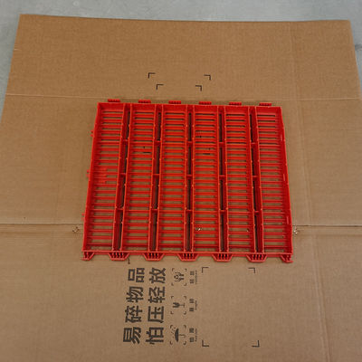 Red Fecal Leakage Plate For Poultry Farming Durable Easy To Install Odor Resistant