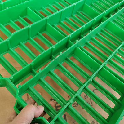 Leakage Resistant Rectangular Livestock Manure Plate With Contoured Edges