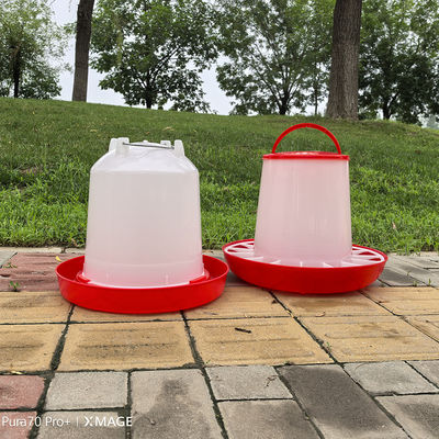 Plastic Poultry Chook Hen Food Eating Seed Bucket Duck Feeder Food Eating Seed Bu