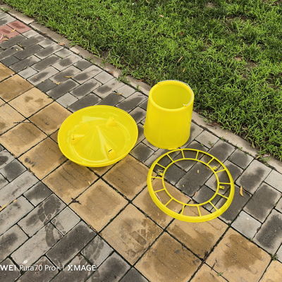 11L Poultry Feeder Large Capacity Ducks Chicken Feed Bucket