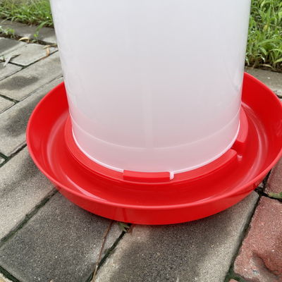 Cylindrical Poultry Drinker For Broiler Watering Lines Hydration Station Water Feeders