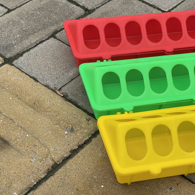 Weather Resistant Rectangle Poultry Feeding Trough No Sharp Edges Rectangular Shape