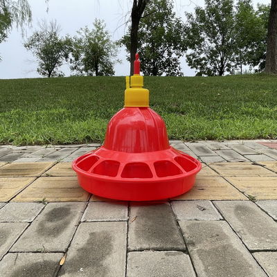 Cone Shaped plastic poultry drinker Durable Effective Watering