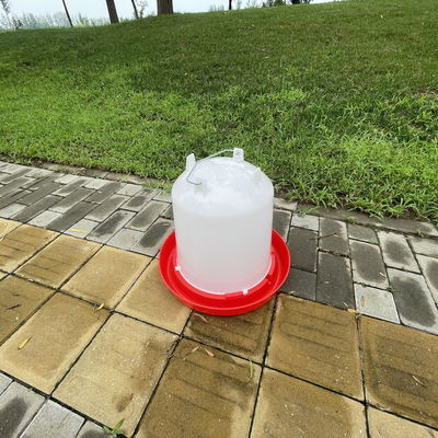 Cylindrical Birds Farmer plastic poultry drinker durable