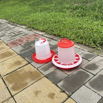Automatic Poultry Water Feeder With Durable Plastics Accessories