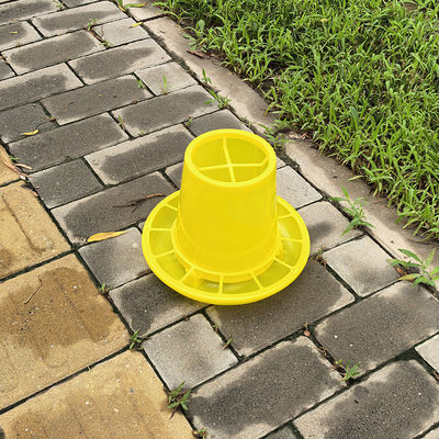 Yellow Anti Drip Features 3.5 gallon poultry drinker Plastic Material